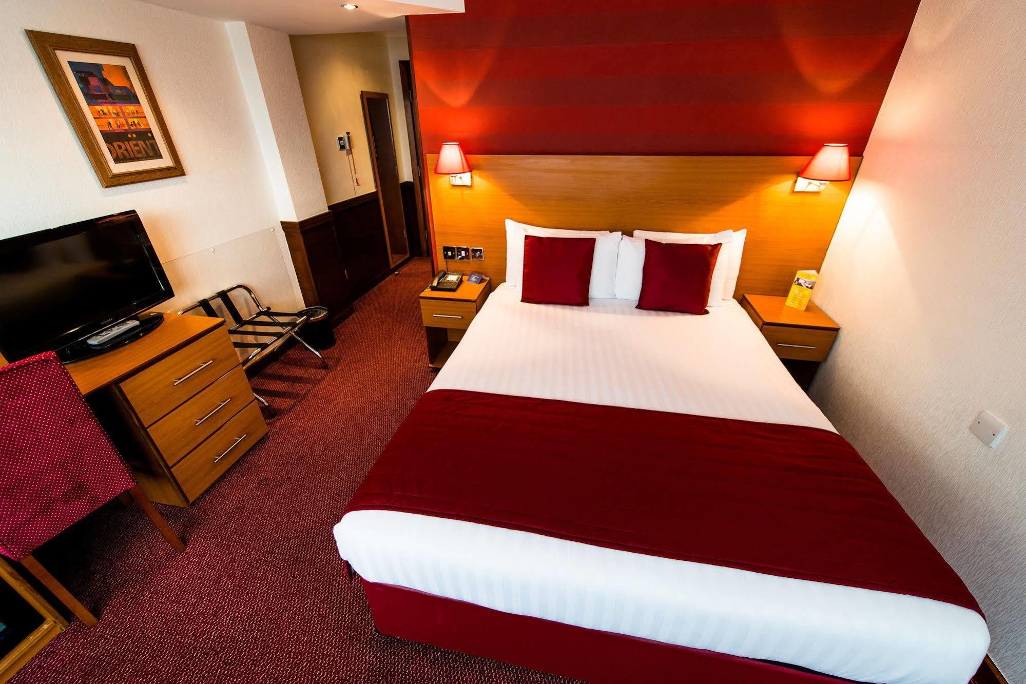 Hotel The Liner At Liverpool